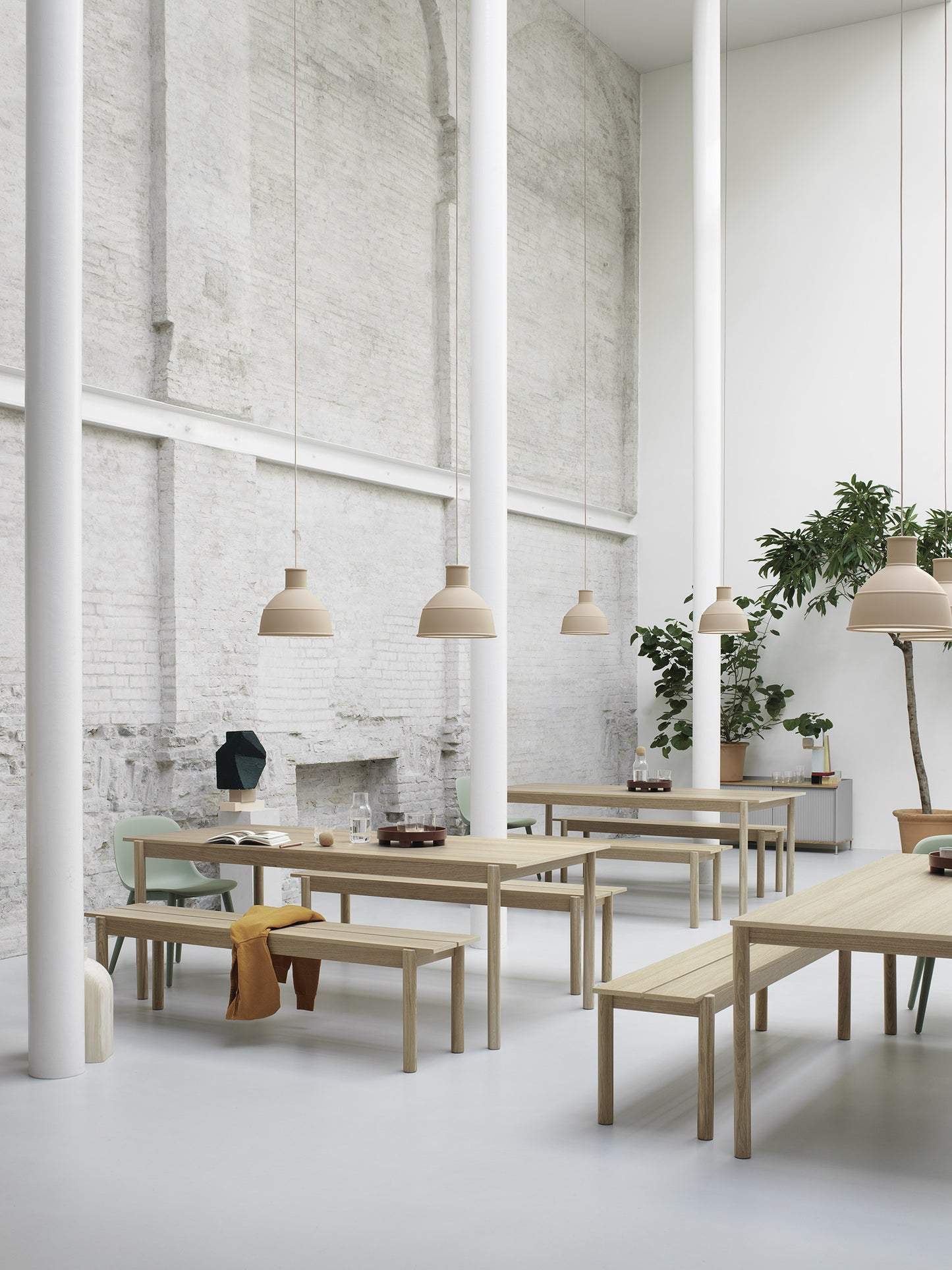 Muuto Linear pöytä 200x90cm tammi