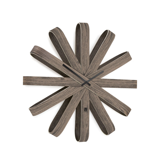 Umbra Ribbonwood seinäkello pähkinä