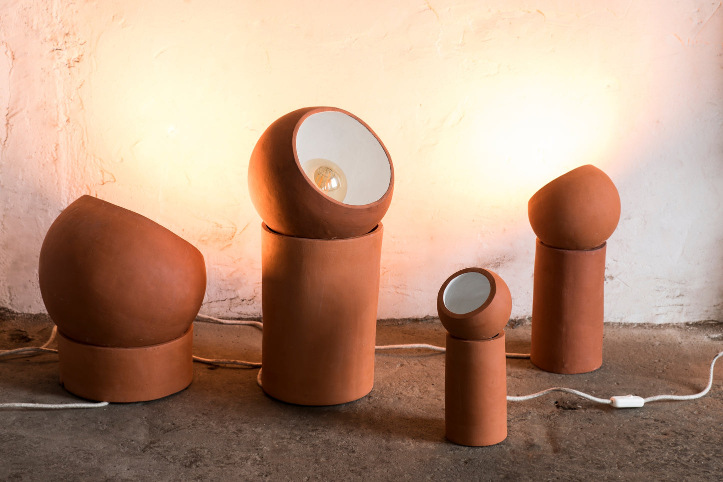 Serax Terra Light M pöytävalaisin terrakotta
