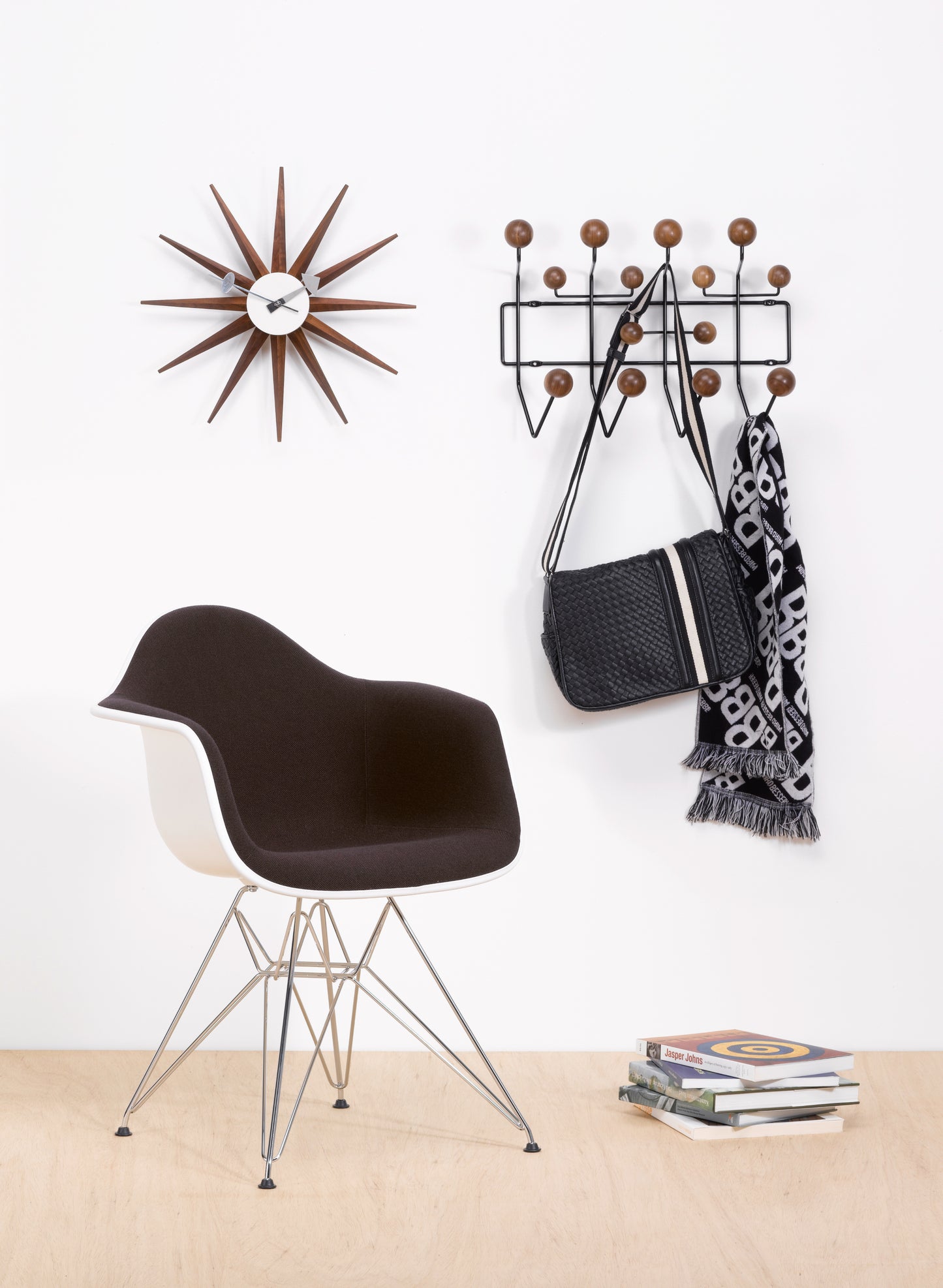 Vitra Nelson Sunburst kello pähkinä