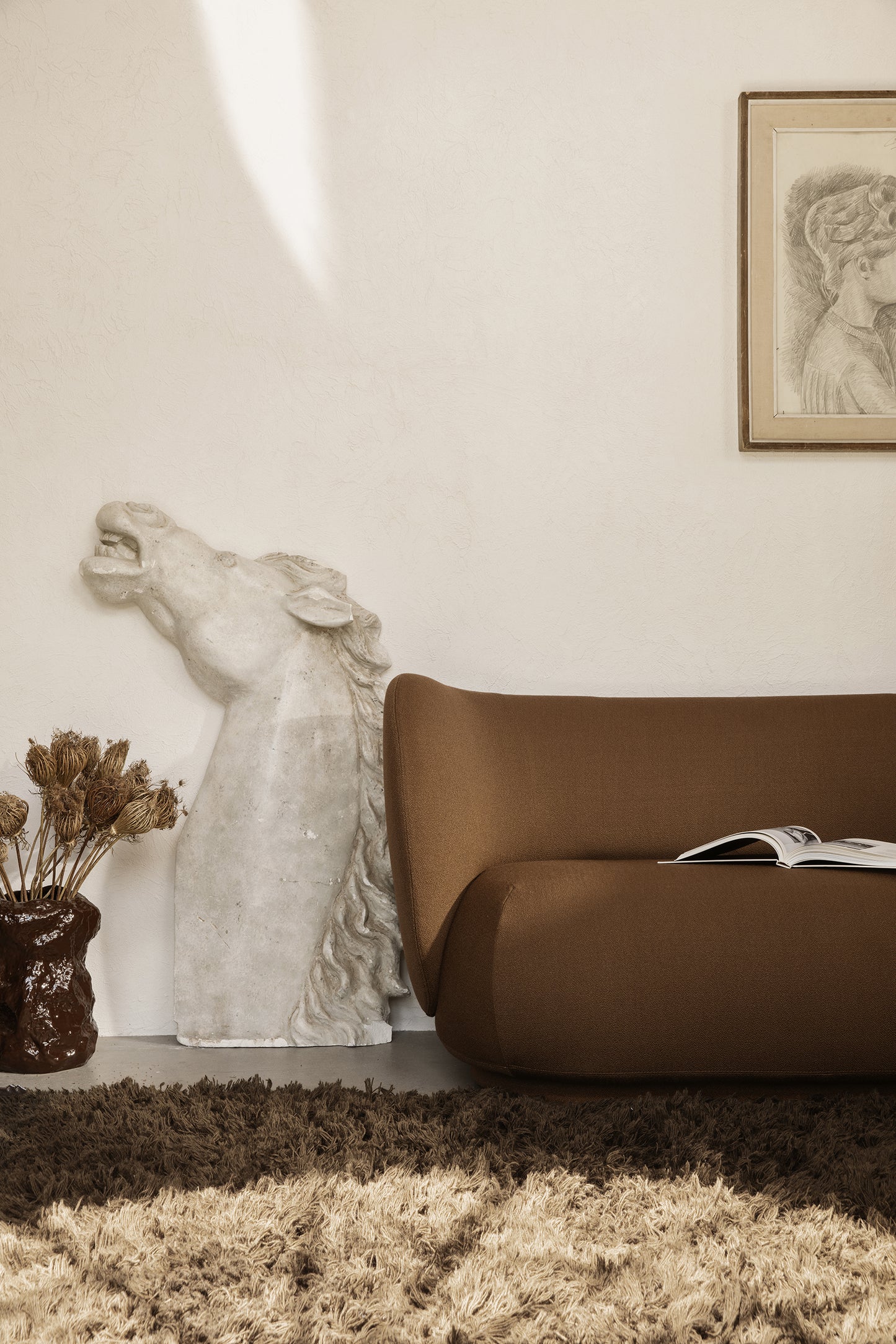 Ferm Living Meadow L matto tumma beige