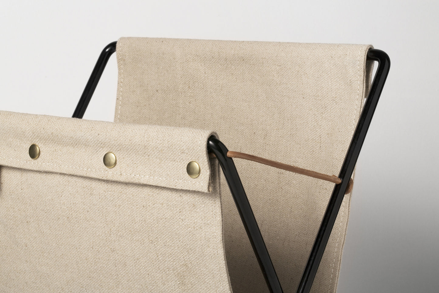 Ferm Living Herman lehtiteline