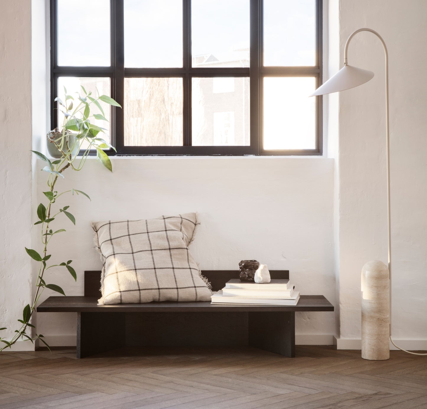Ferm Living Vulca mini maljakko luonnonvalkoinen