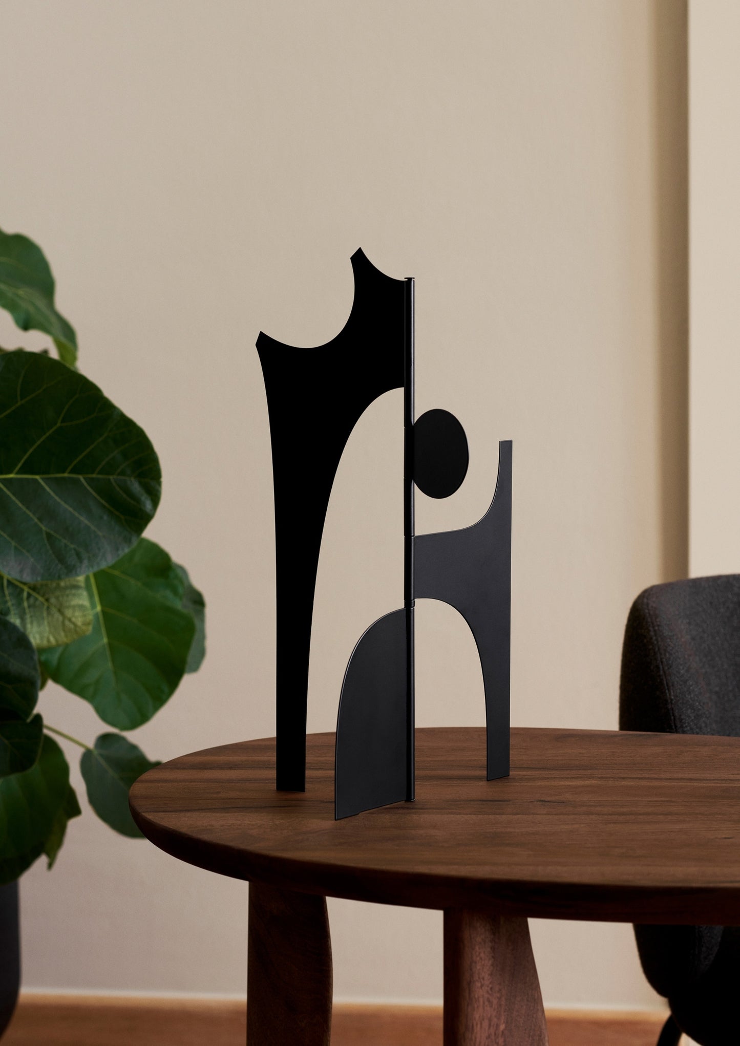 Ferm Living Contour Piece pöytäkoriste musta