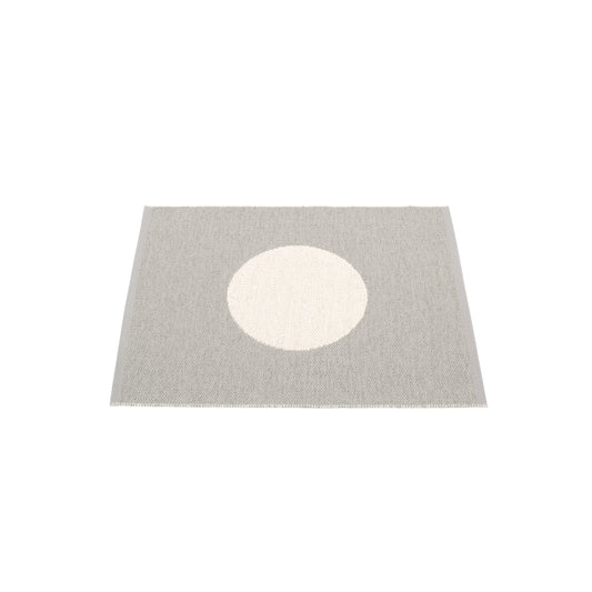 Vera small one warm grey 70x90
