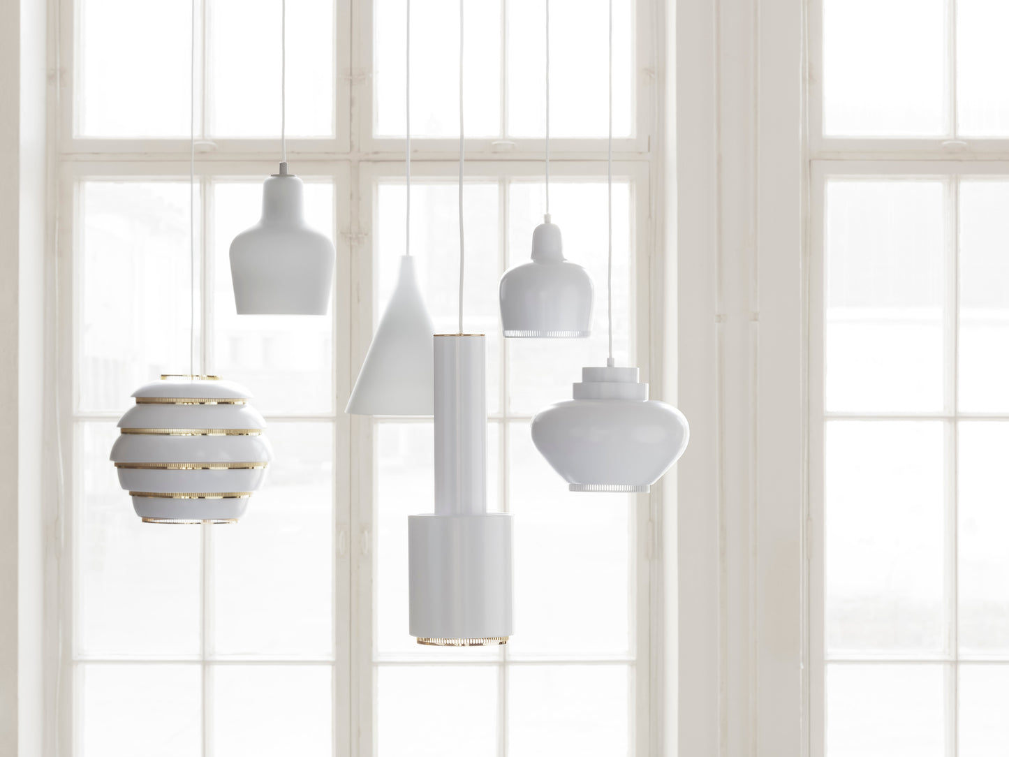 Artek TW002 "Triennaali" valaisin valkoinen