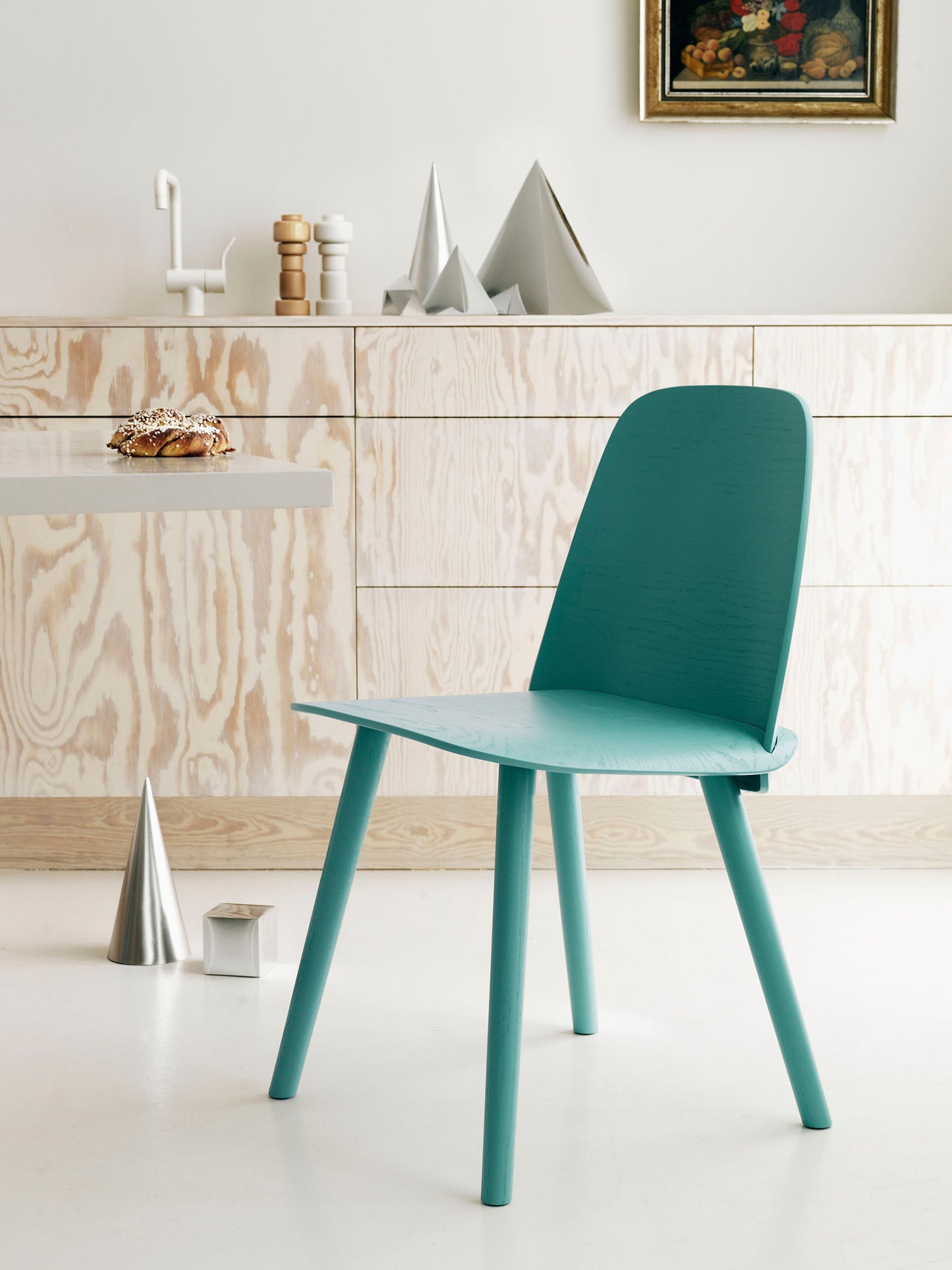 Muuto Nerd tuoli petrooli