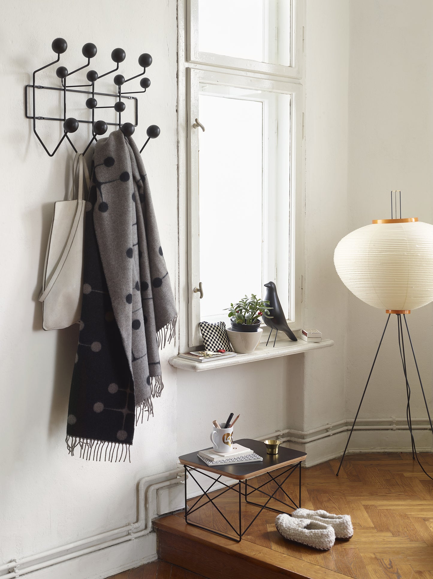 Vitra Eames Hang It All naulakko musta/musta