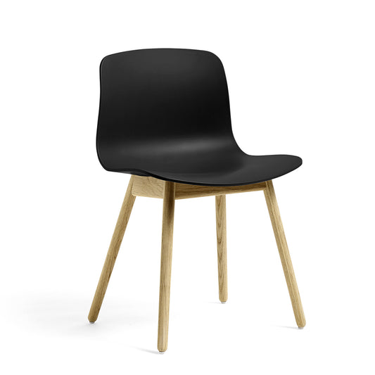 HAY About a Chair AAC12 musta/tammi