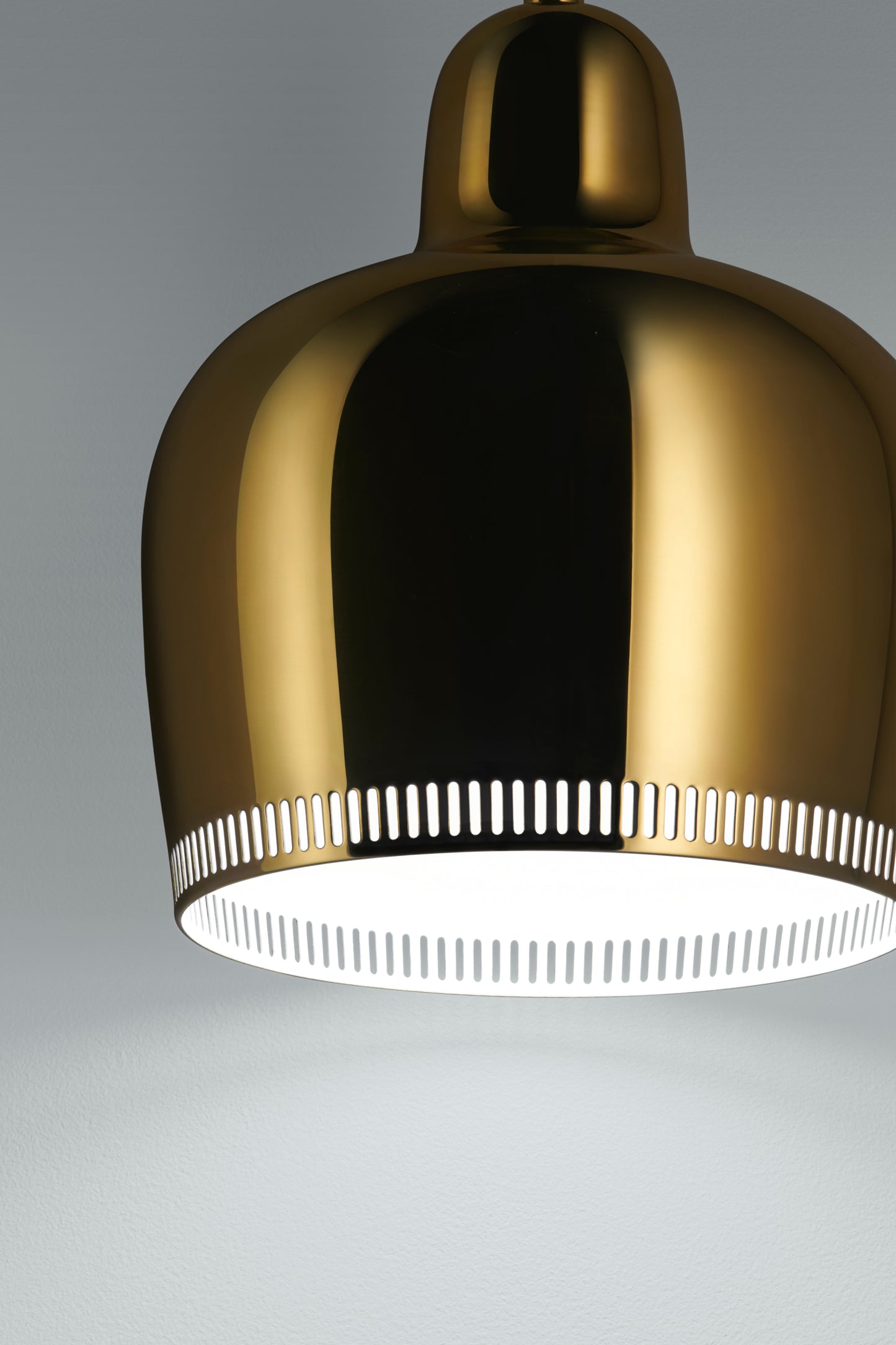 Artek A330S Golden Bell riippuvalaisin messinki