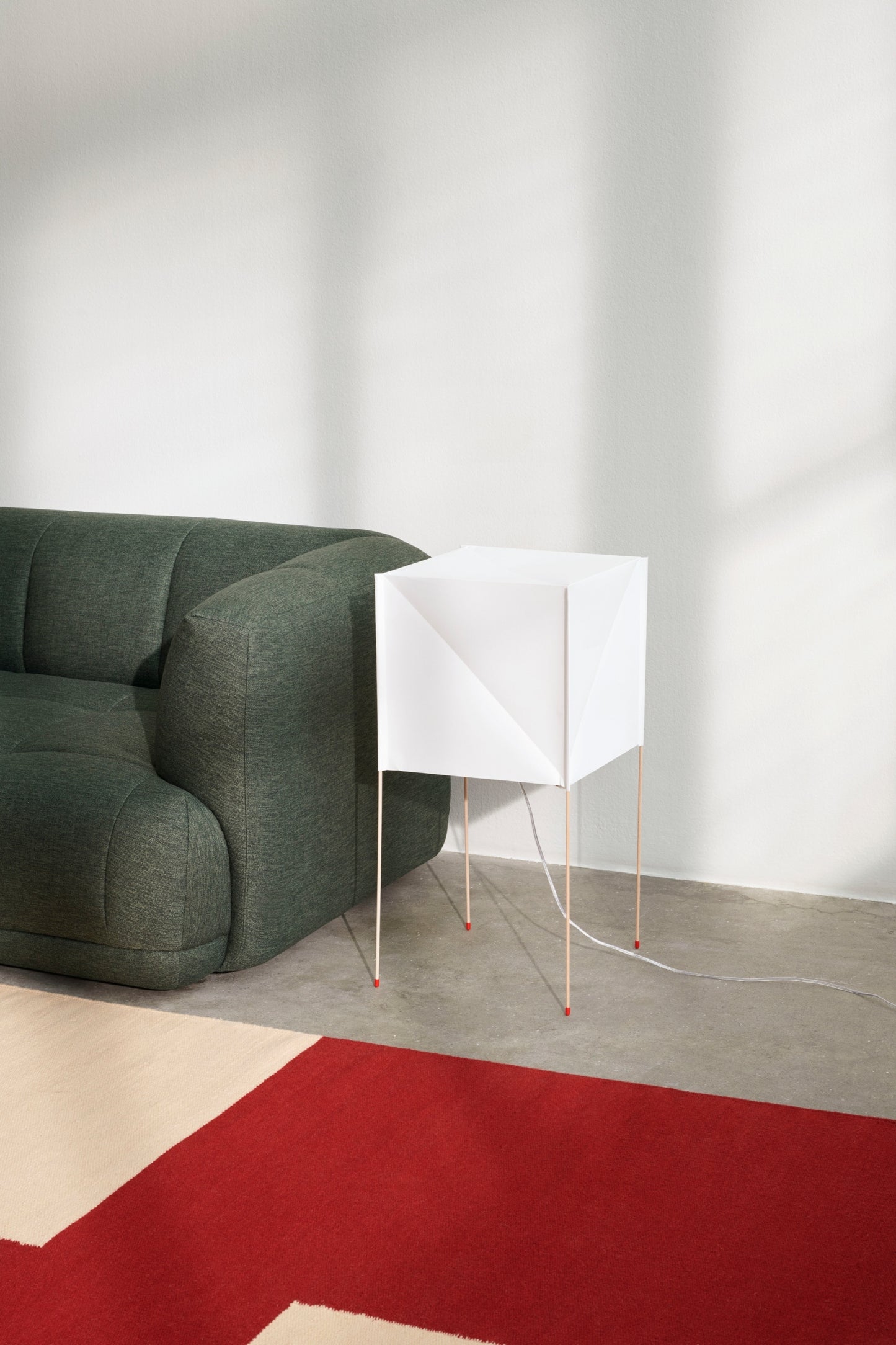 HAY Paper Cube lattiavalaisin