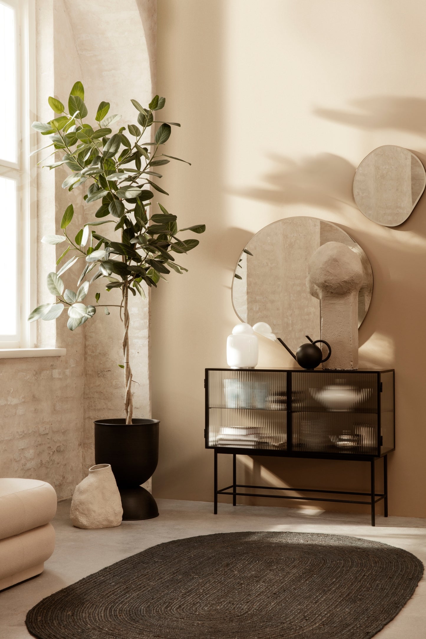 Ferm Living Pond XL peili messinki
