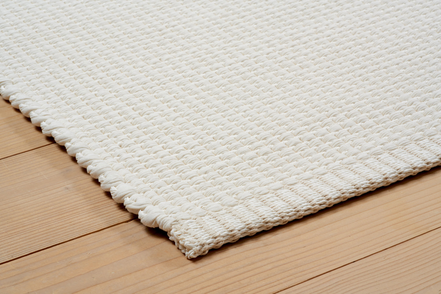 Woodnotes Piccolo2 140x200 valkoinen