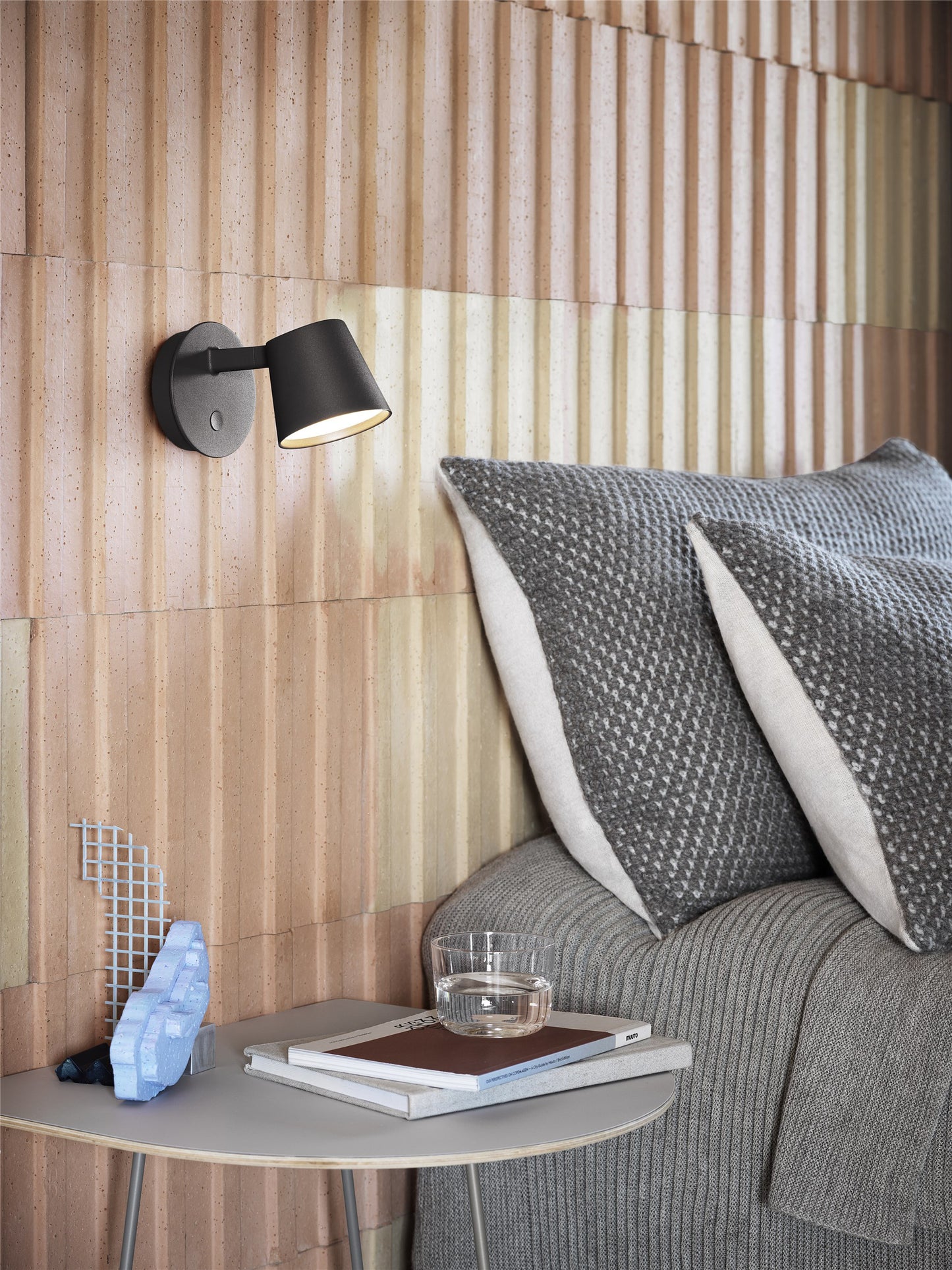 Muuto Tip seinävalaisin valkoinen