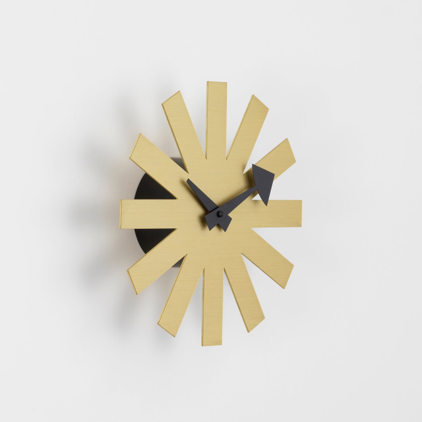 Vitra Nelson Asterisk kello messinki