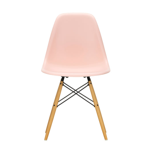 Vitra Eames DSW tuoli roosa/vaahtera