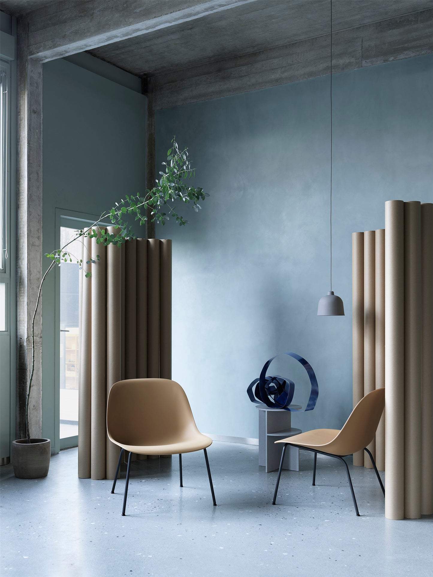 Muuto Fiber lounge tuoli, tammijalat, tammi/okra