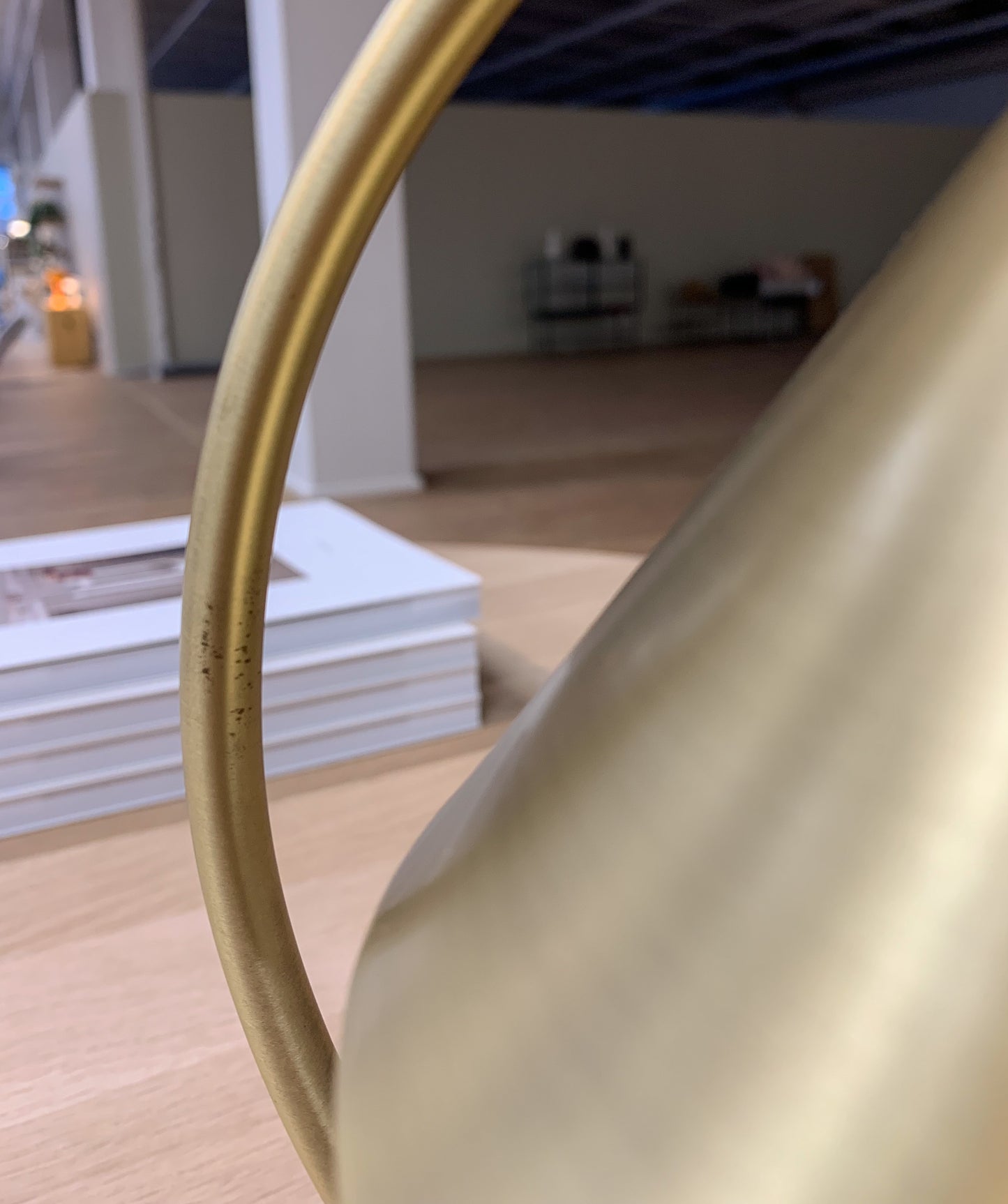 Ferm Living Meridian pöytävalaisin messinki (Kuljetusvaurio)