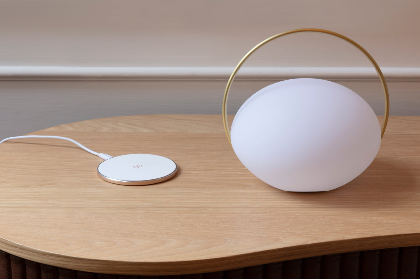 UMAGE Orbit Portable pöytävalaisin