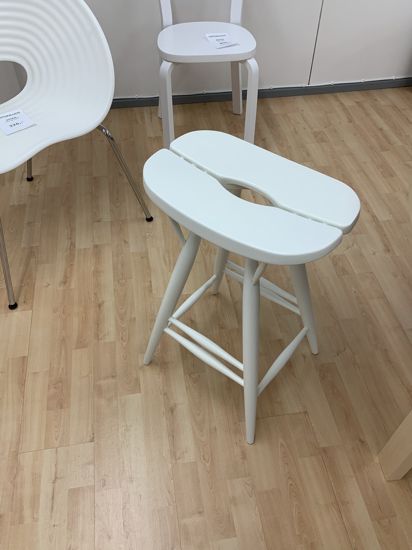 Artek Pirkka baarijakkara 65 kokovalkoinen (Pikkuvikainen)