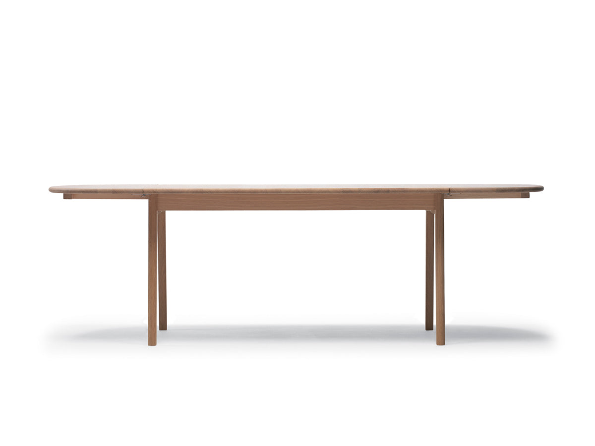 Carl Hansen & Søn CH006 pöytä