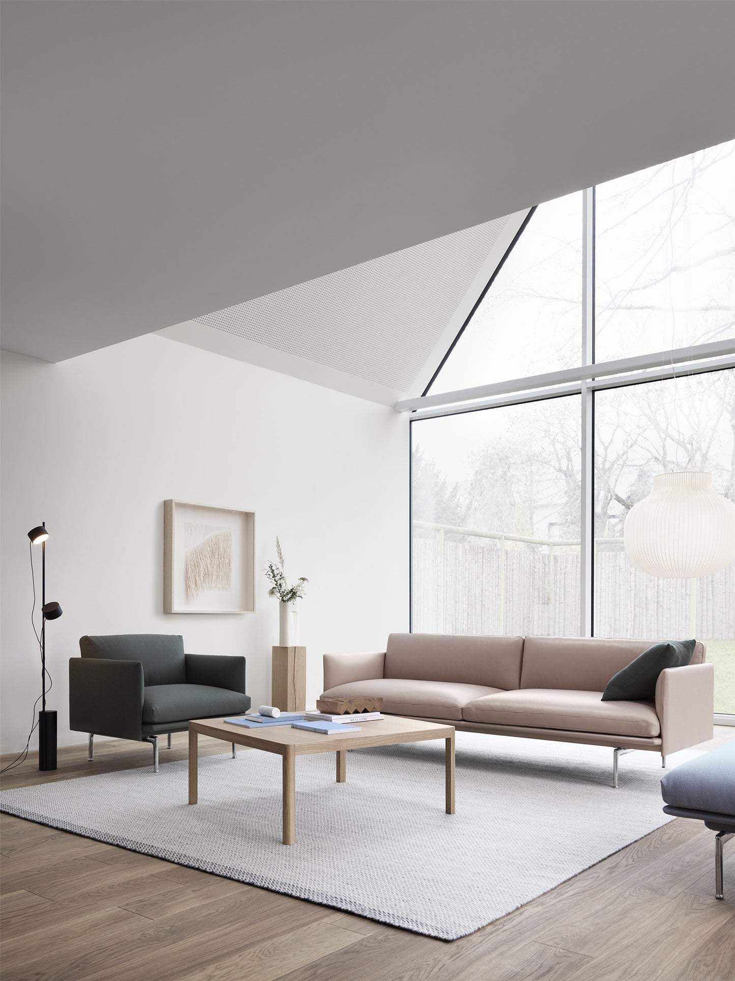 Muuto Outline 220cm sohva Beige nahka/polished aluminum