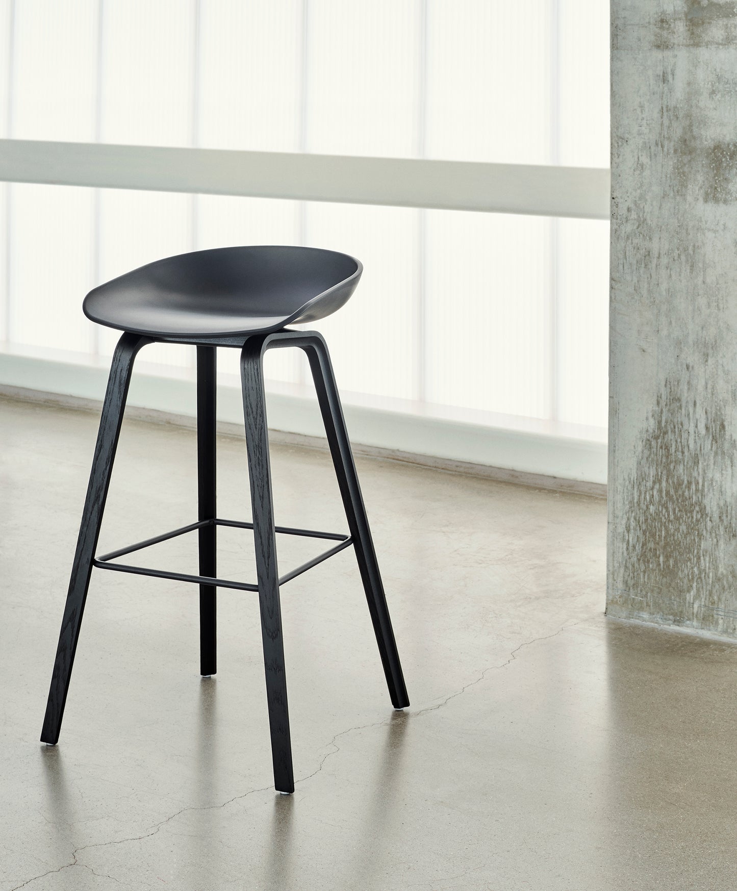 HAY About a Stool AAS32 musta