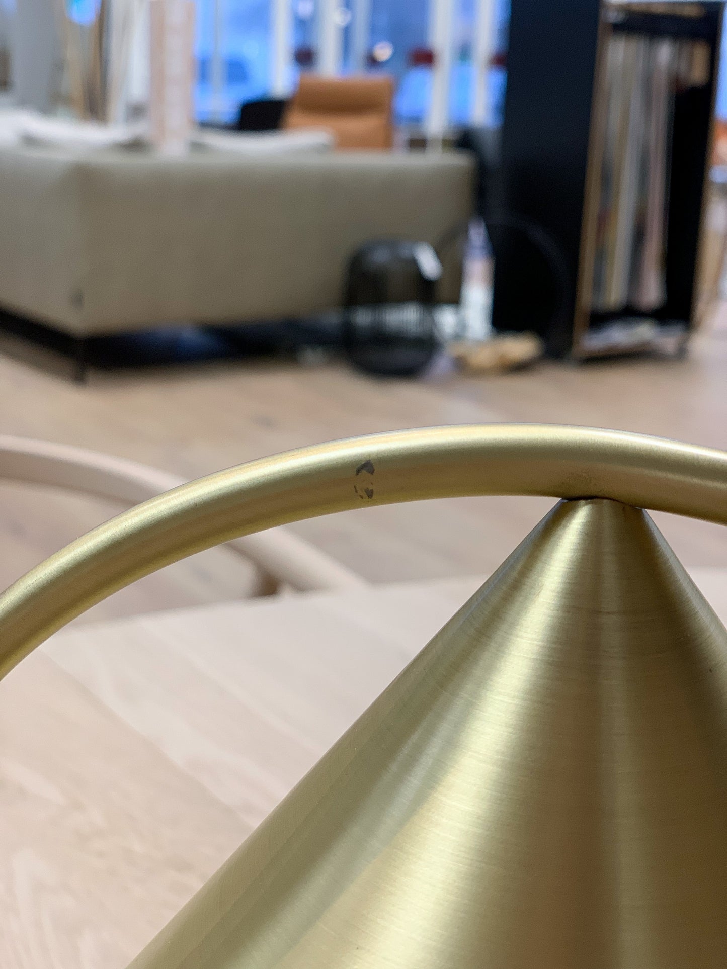 Ferm Living Meridian pöytävalaisin messinki (Kuljetusvaurio)