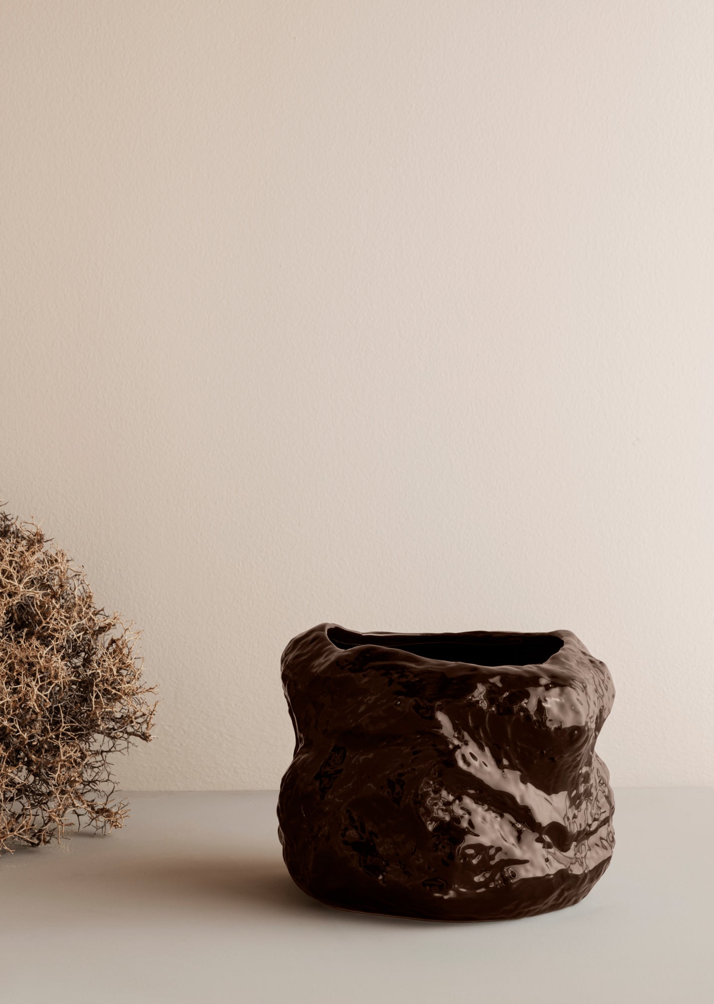 Ferm Living Tuck ruukku punaruskea