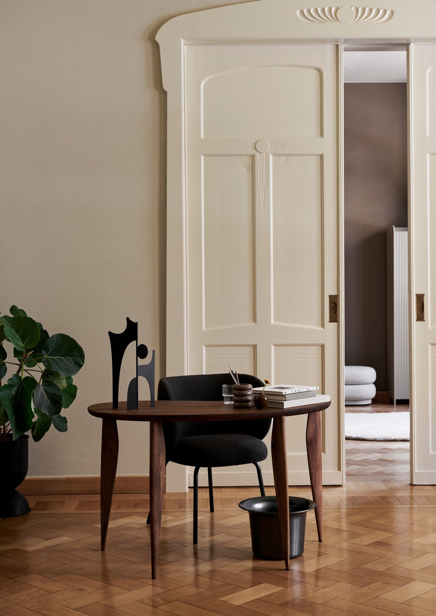 Ferm Living Contour Piece pöytäkoriste musta