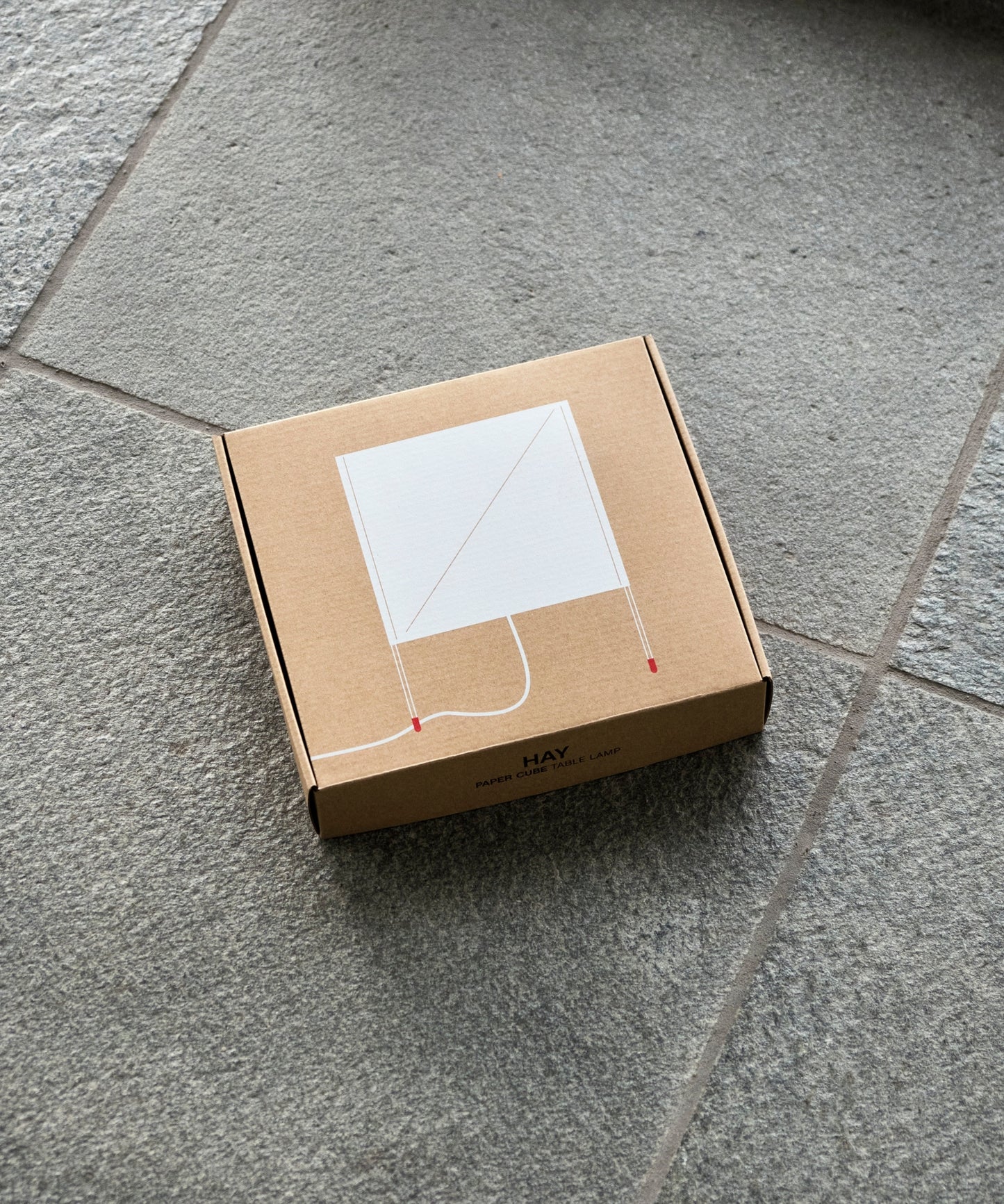 HAY Paper Cube pöytävalaisin