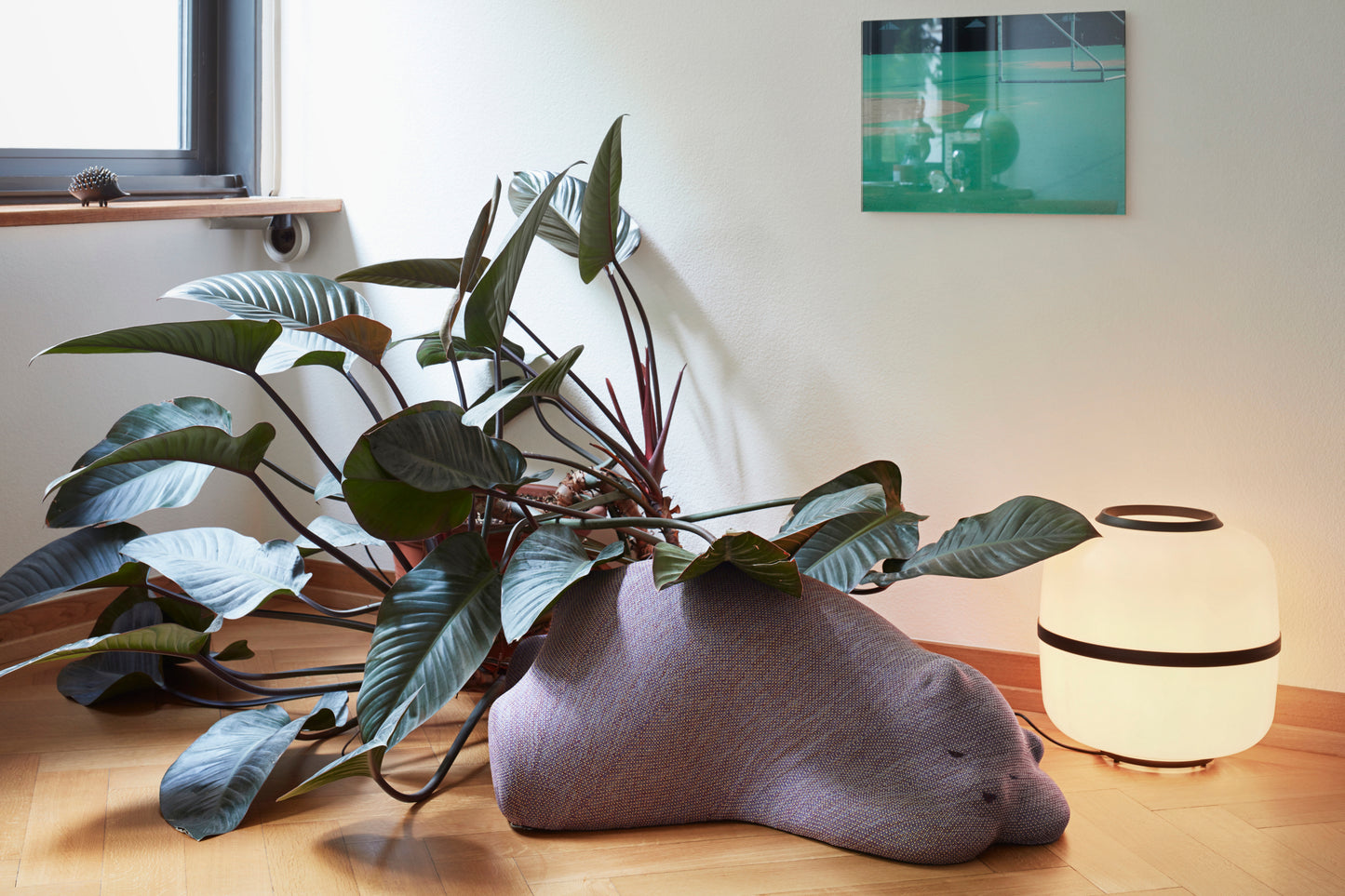 Vitra Resting Bear mauve