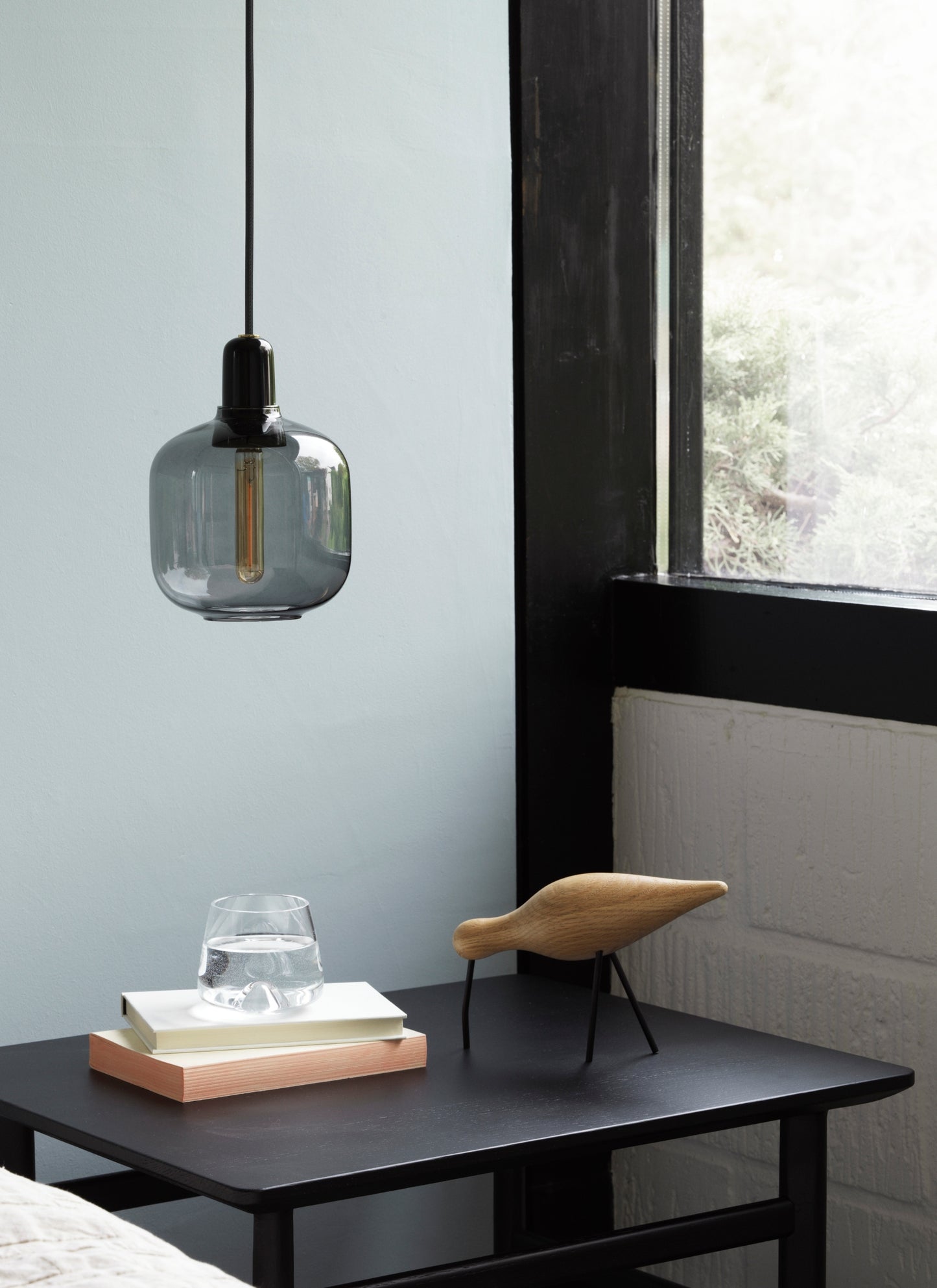 Normann Copenhagen Shorebird L tammi/musta metalli