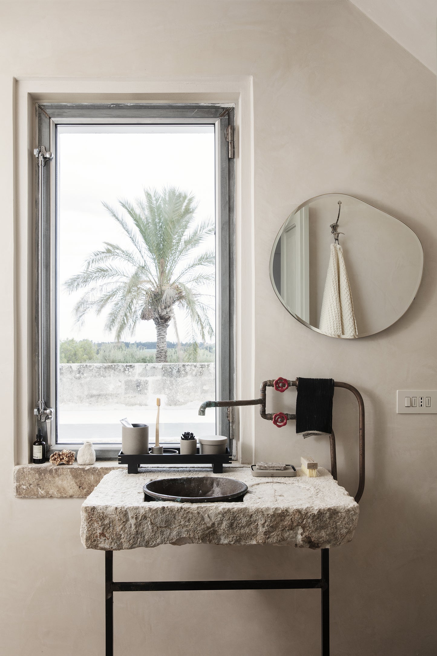 Ferm Living Pond S peili messinki