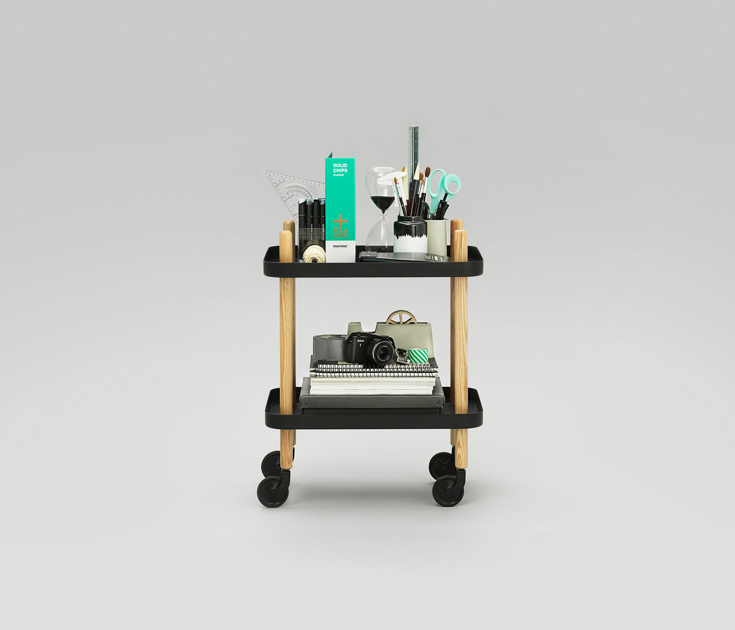 Normann Copenhagen Block tarjoiluvaunu musta