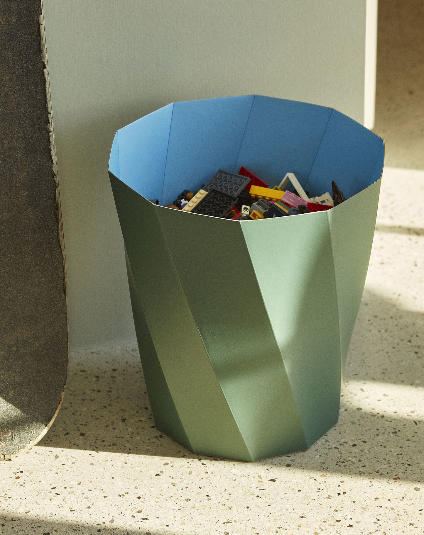 HAY Paper Paper roskakori tummanvihreä