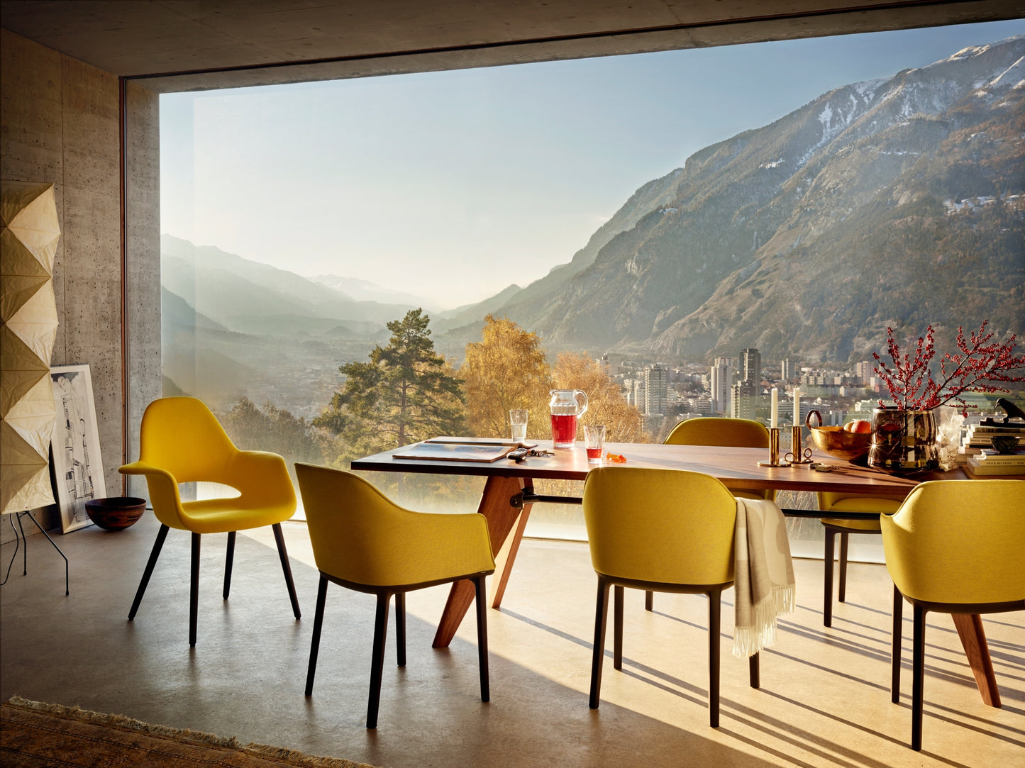 Vitra Solvay pöytä 240x90 öljytty pähkinä
