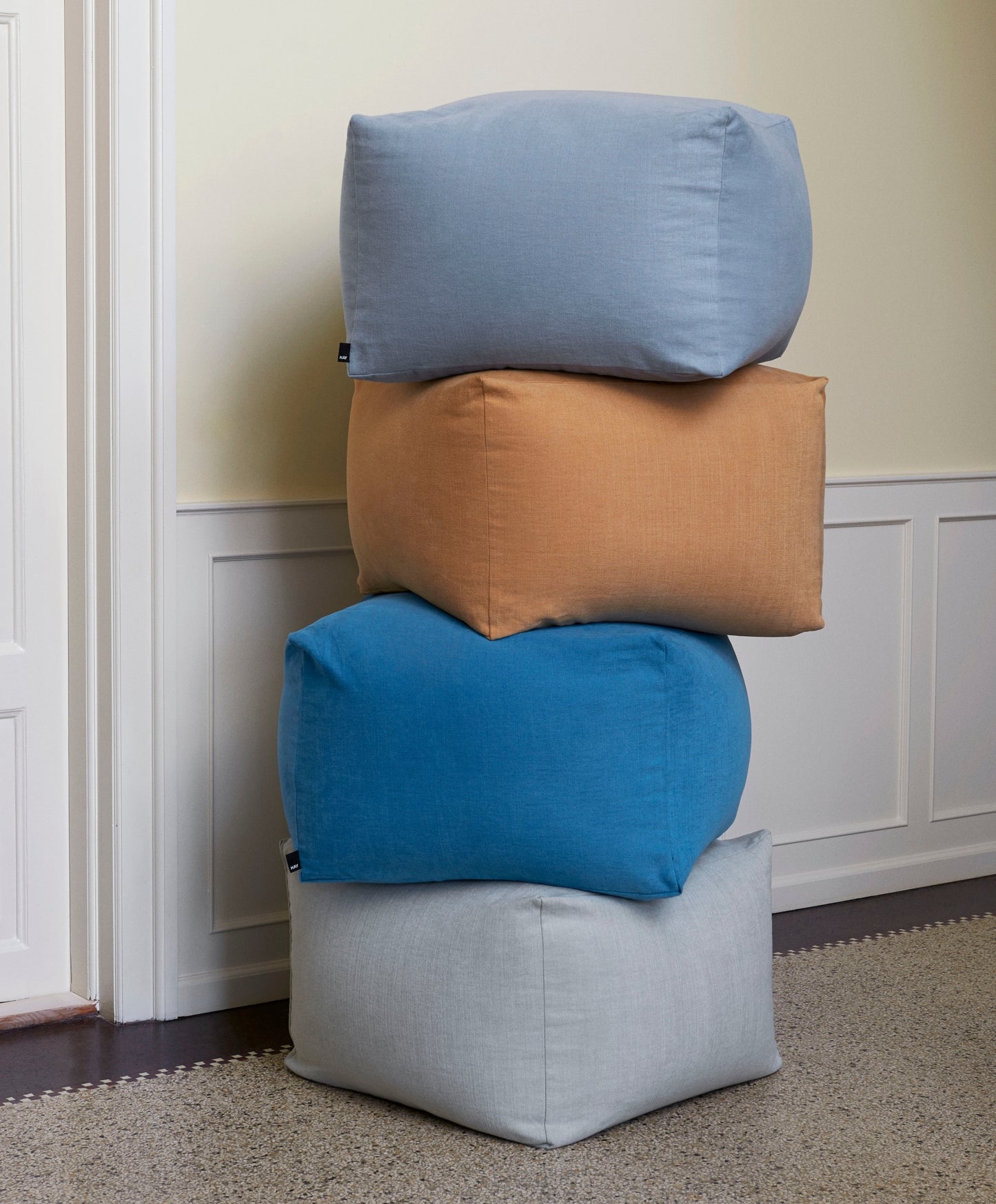 HAY Pouf rahi sinapinkeltainen