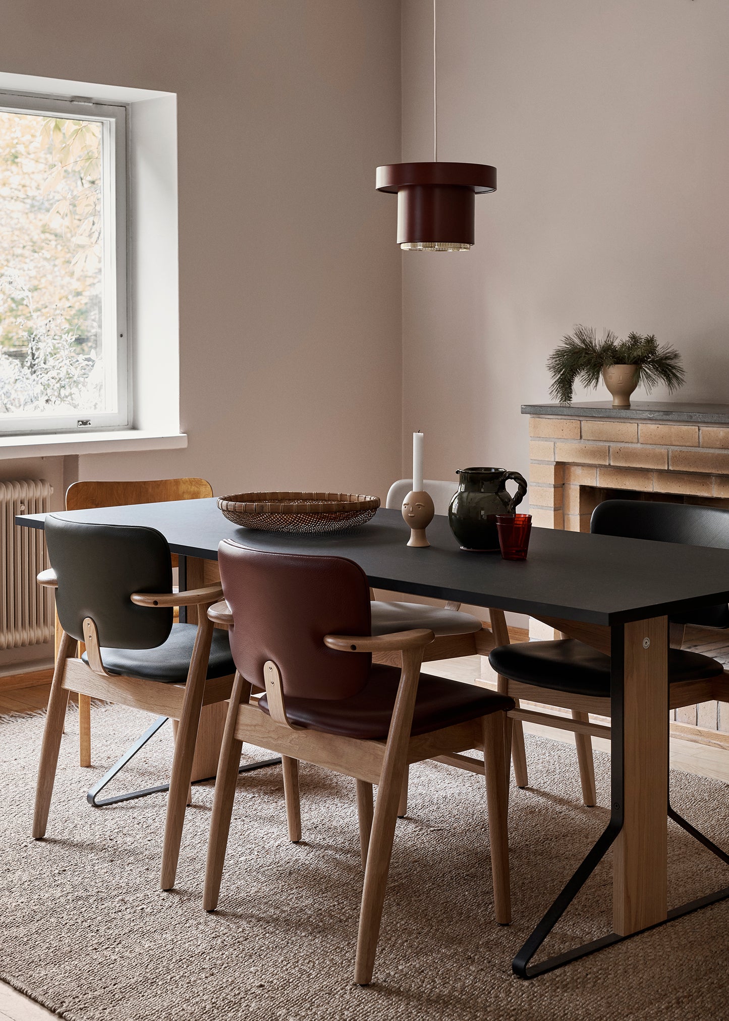 Artek A201 riippuvalaisin tummanpunainen/messinki
