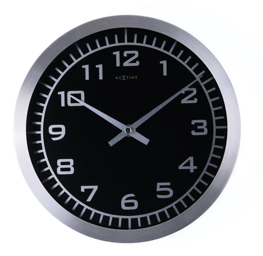 Nextime Blacky Black kello