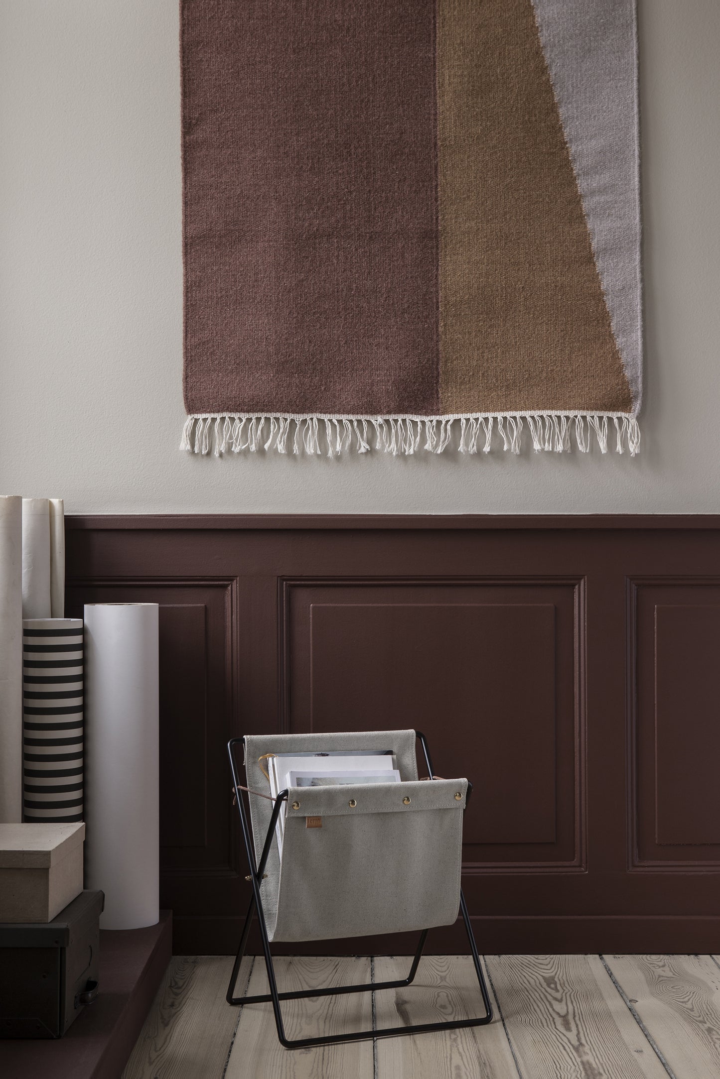 Ferm Living Herman lehtiteline