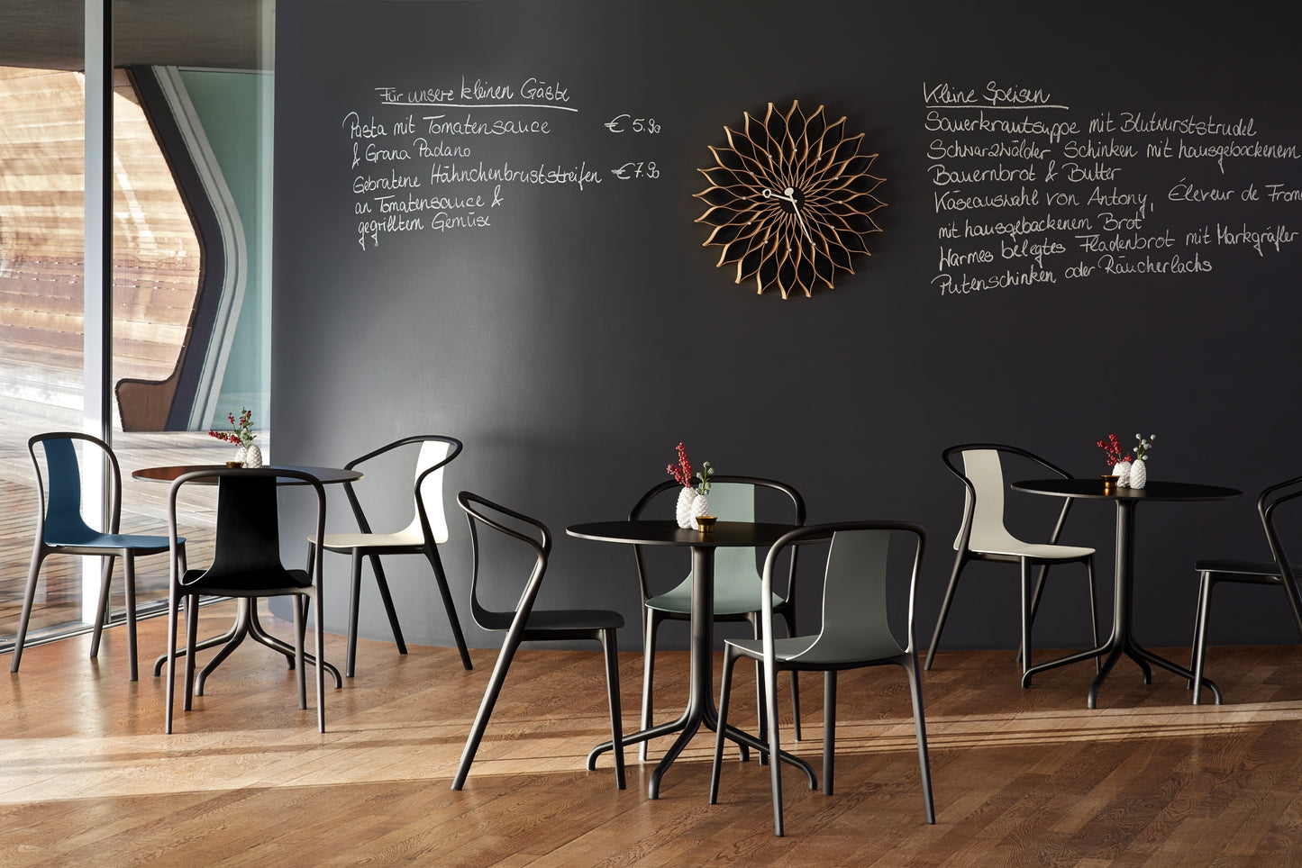 Vitra Belleville tuoli musta/tumma tammi