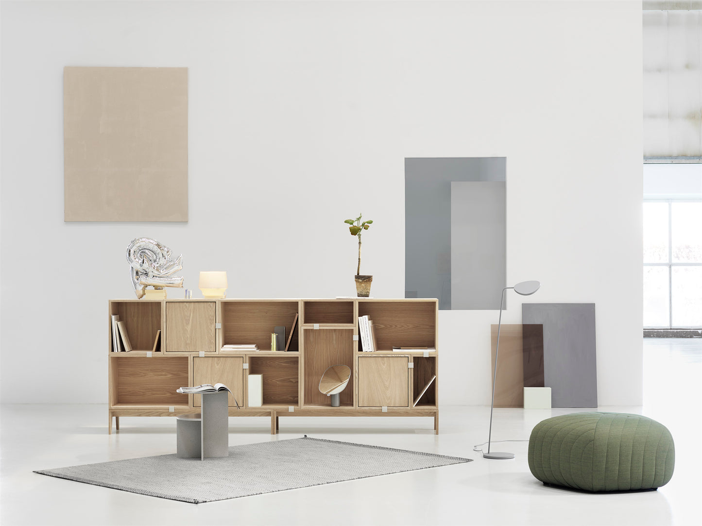 Muuto Five Pouf rahi vaaleanvihreä