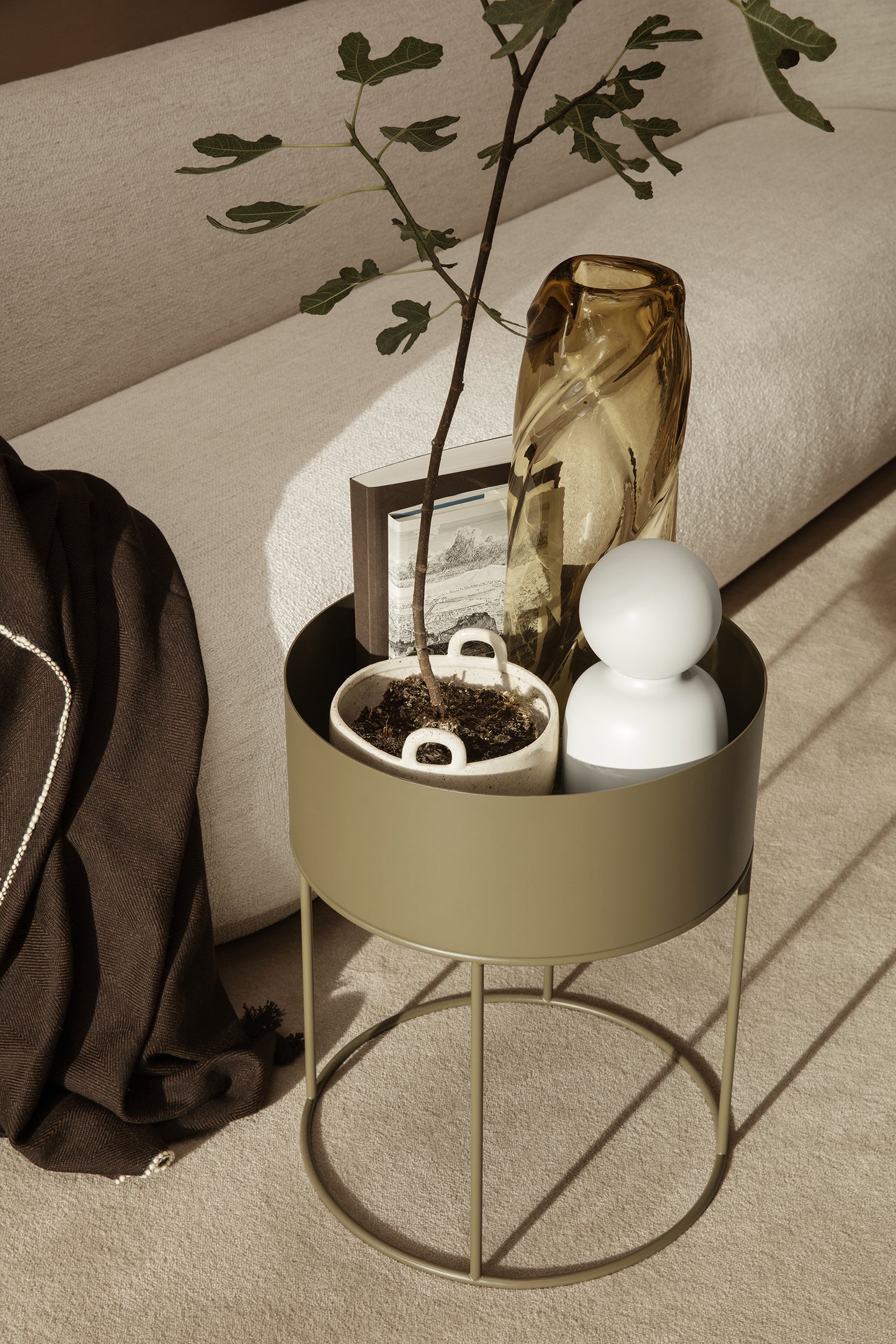 Ferm Living Plant box pyöreä oliivinvihreä