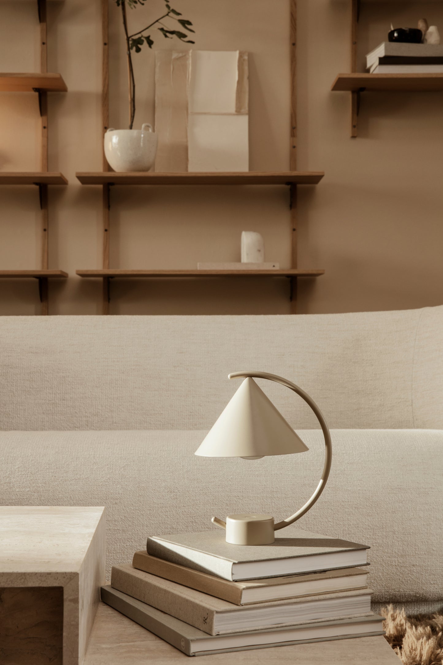 Ferm Living Meridian pöytävalaisin cashmere