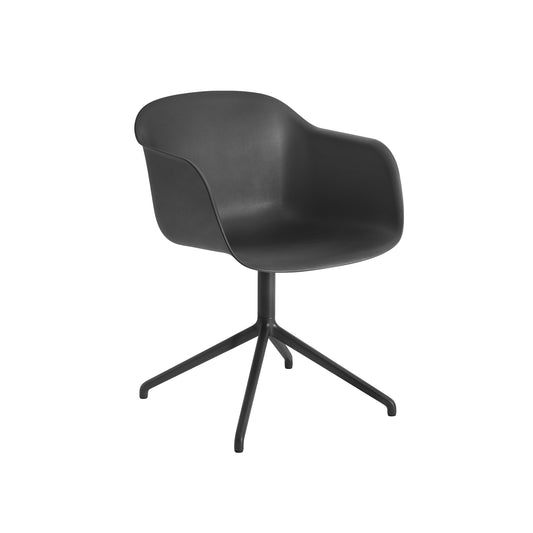 Muuto Fiber tuoli käsinojilla, pyörivä, musta