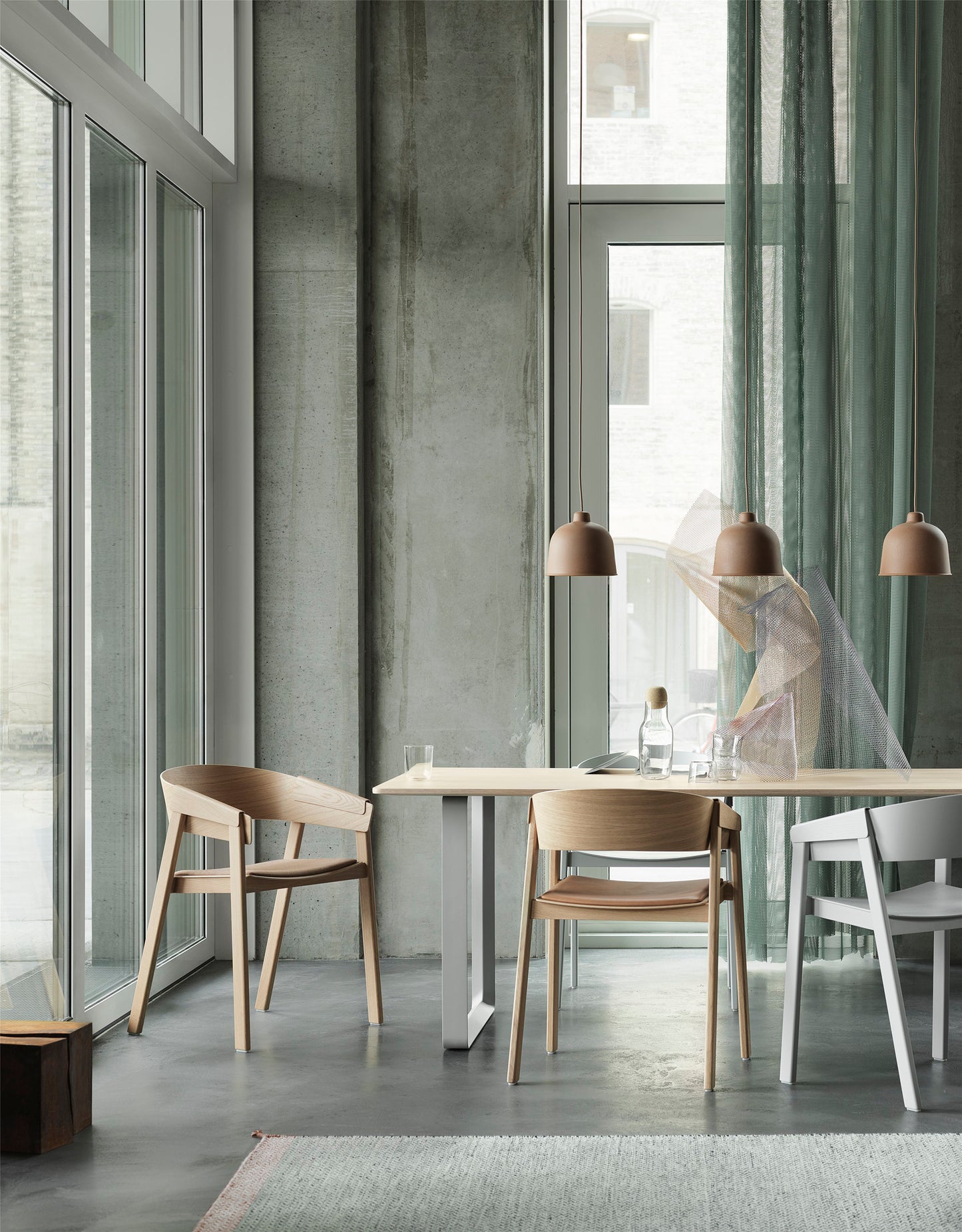 Muuto Grain riippuvalaisin ruskea
