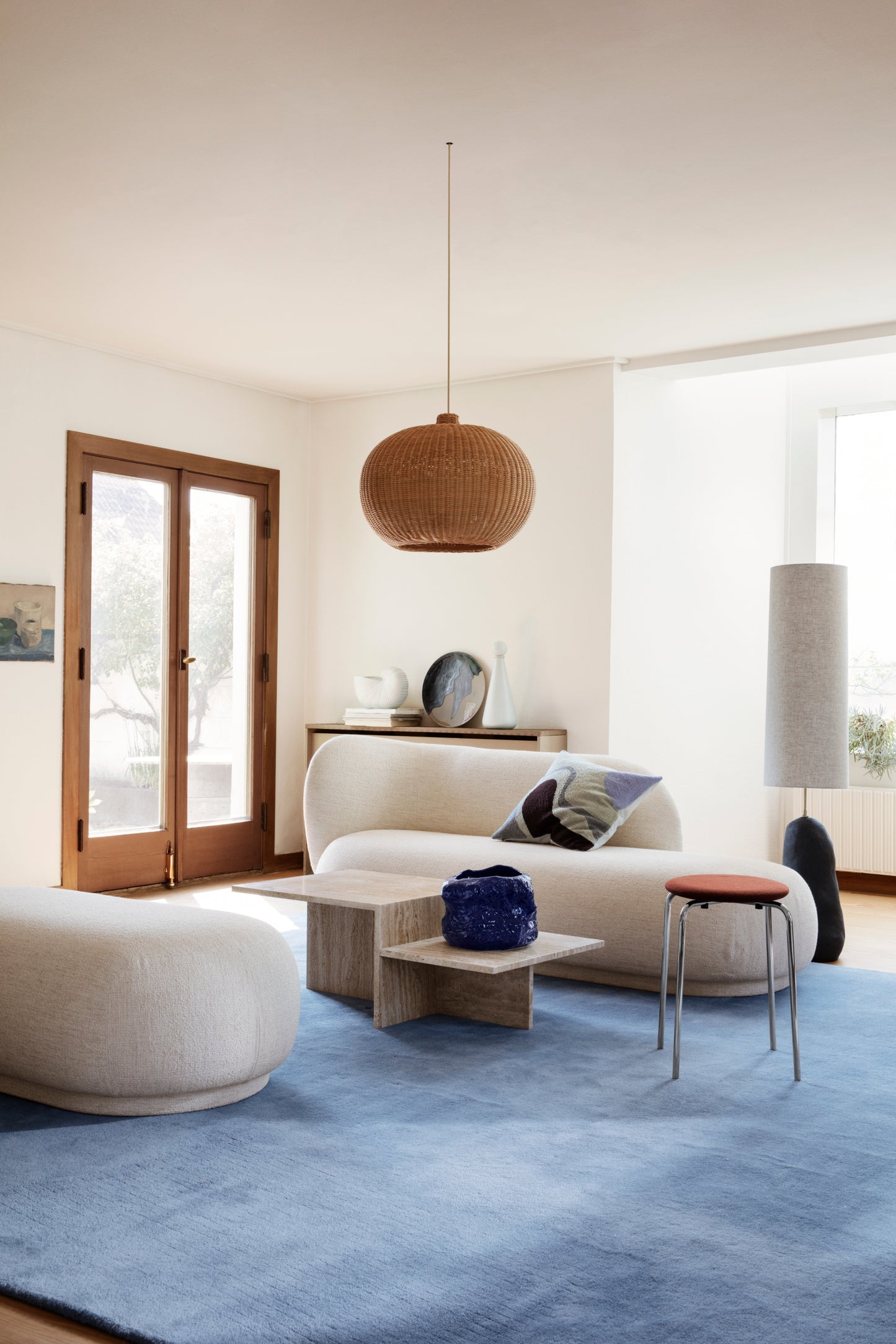 Ferm Living Hebe jalka L tummanharmaa