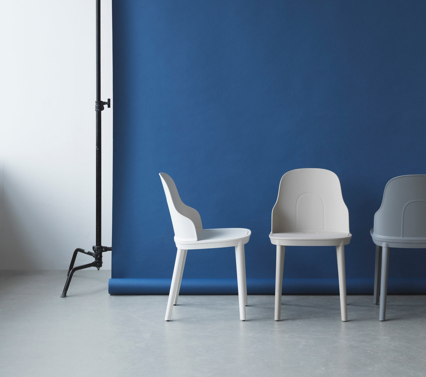 Normann Copenhagen Allez tuoli tummanharmaa