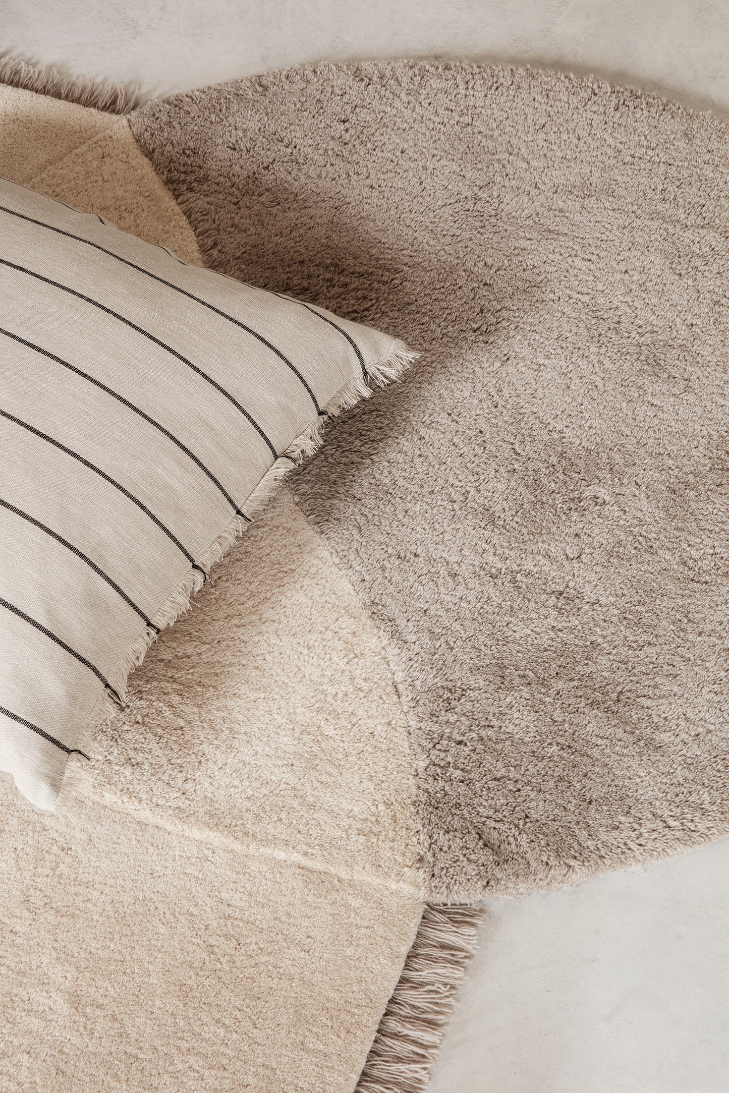 Ferm Living View tuftattu matto beige